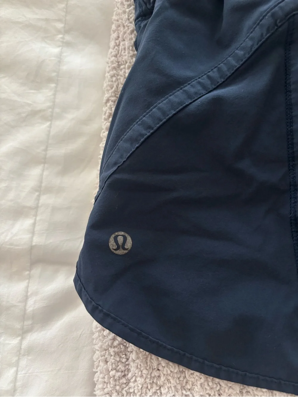 lululemon athletica Track That High Rise 3”  True Navy Shorts Size 4